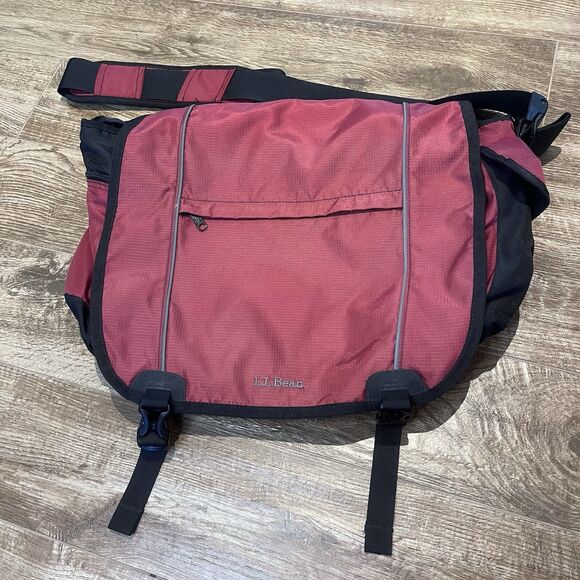 LL Bean Messenger Bag Nylon Burgundy Carryon Zipper Expandable Travel Laptop - Picture 2 of 16